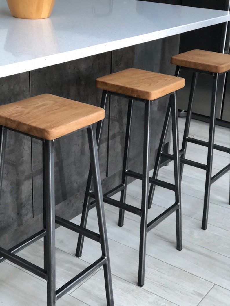 Bar stool 02